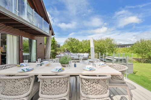 RockPools Hot Tub Lodge on Retallack Resort