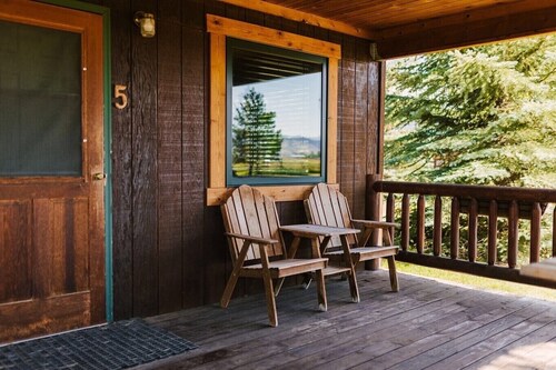Yellowstone Cabin #5 at Gallatin Canyon Cabins