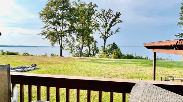 Property grounds - Luxury Waterfront Lodge In Toledo Bend Lake (Milam)