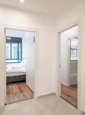 2 slaapkamers, een strijkplank/strijkijzer, gratis wifi