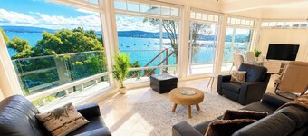 Azure Vista - waterfront, stunning views