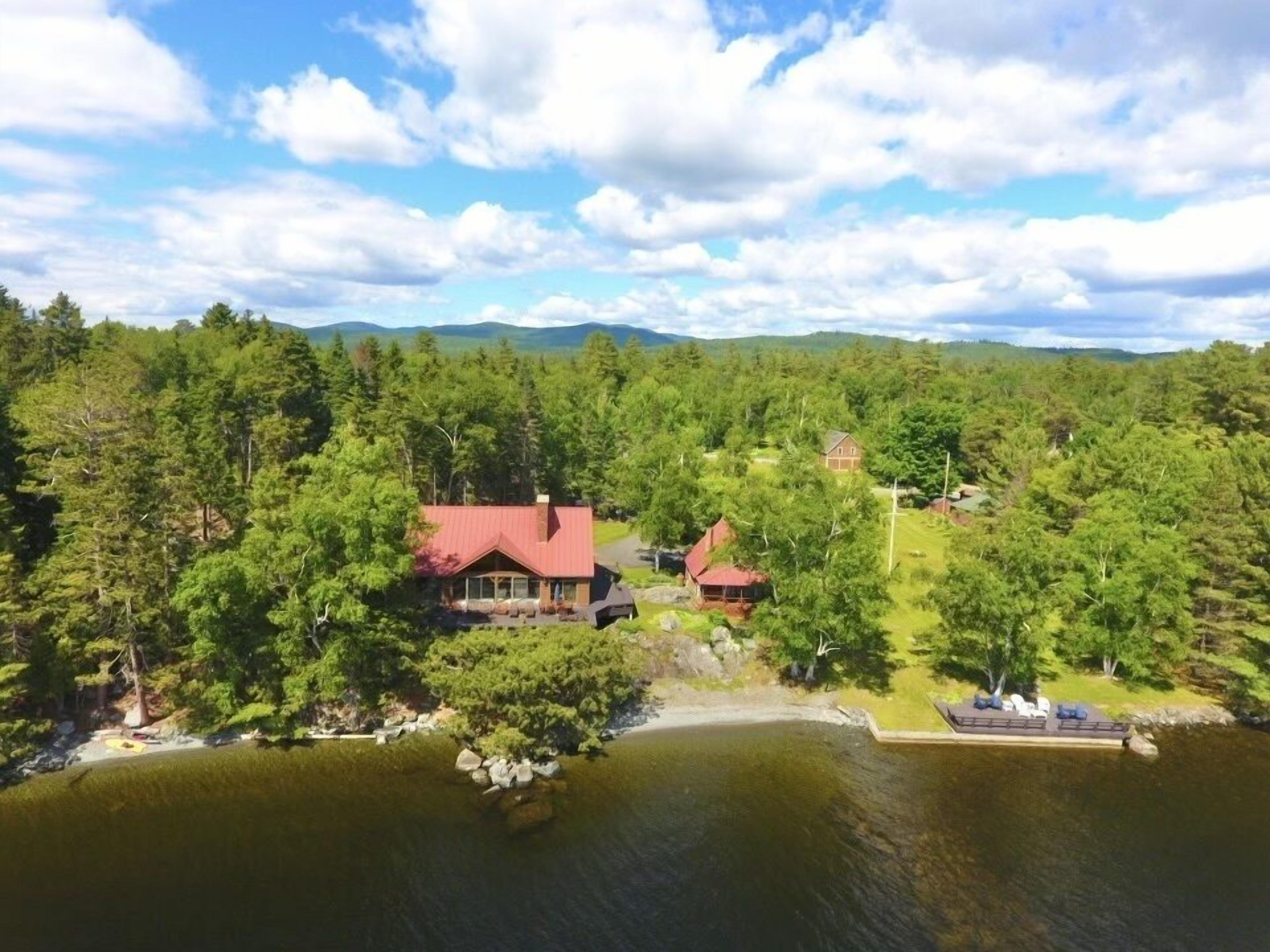 The Dunn Main House - Gorgeous home on Mooselookmeguntic Lake