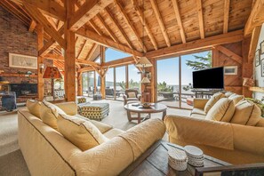 Smart TV, DVD player, stereo