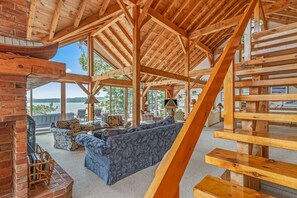 Smart TV, DVD player, stereo