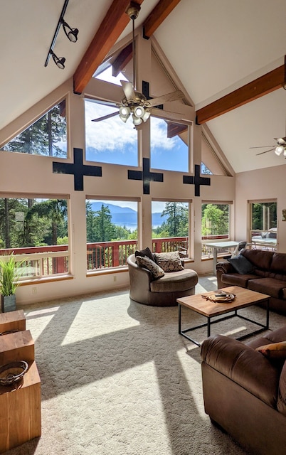 Incredible Views | 3bd Villa / Ping pong, Garden, 1 mile from Beach! 