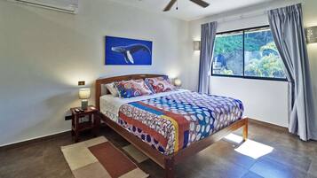 4 bedrooms, desk, iron/ironing board, WiFi