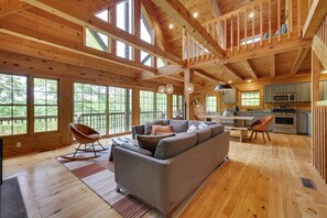 Smart TV, ping pong, offices