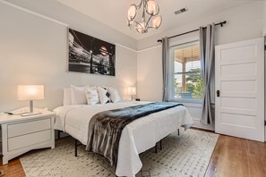 4 bedrooms, desk, iron/ironing board, free WiFi - Spacious private home in Lohi, Great Location, Large Backyard, Gameroom, Garage (Denver)