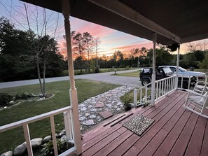 Terrace/patio - The best of Up North! (Honor)