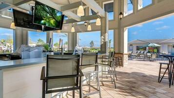 Bar (en la propiedad)