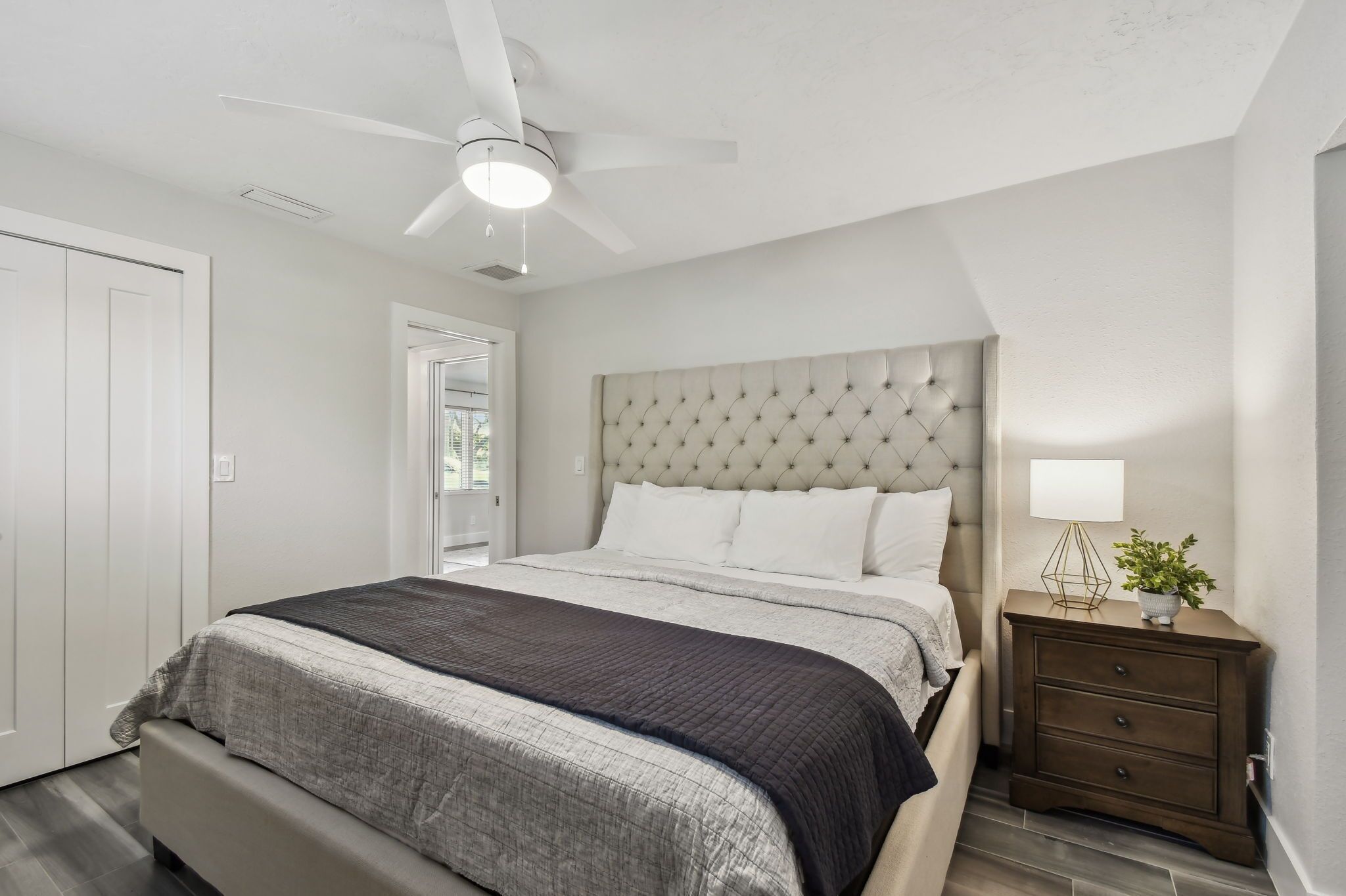 3 slaapkamers, een bureau, gratis wifi, beddengoed