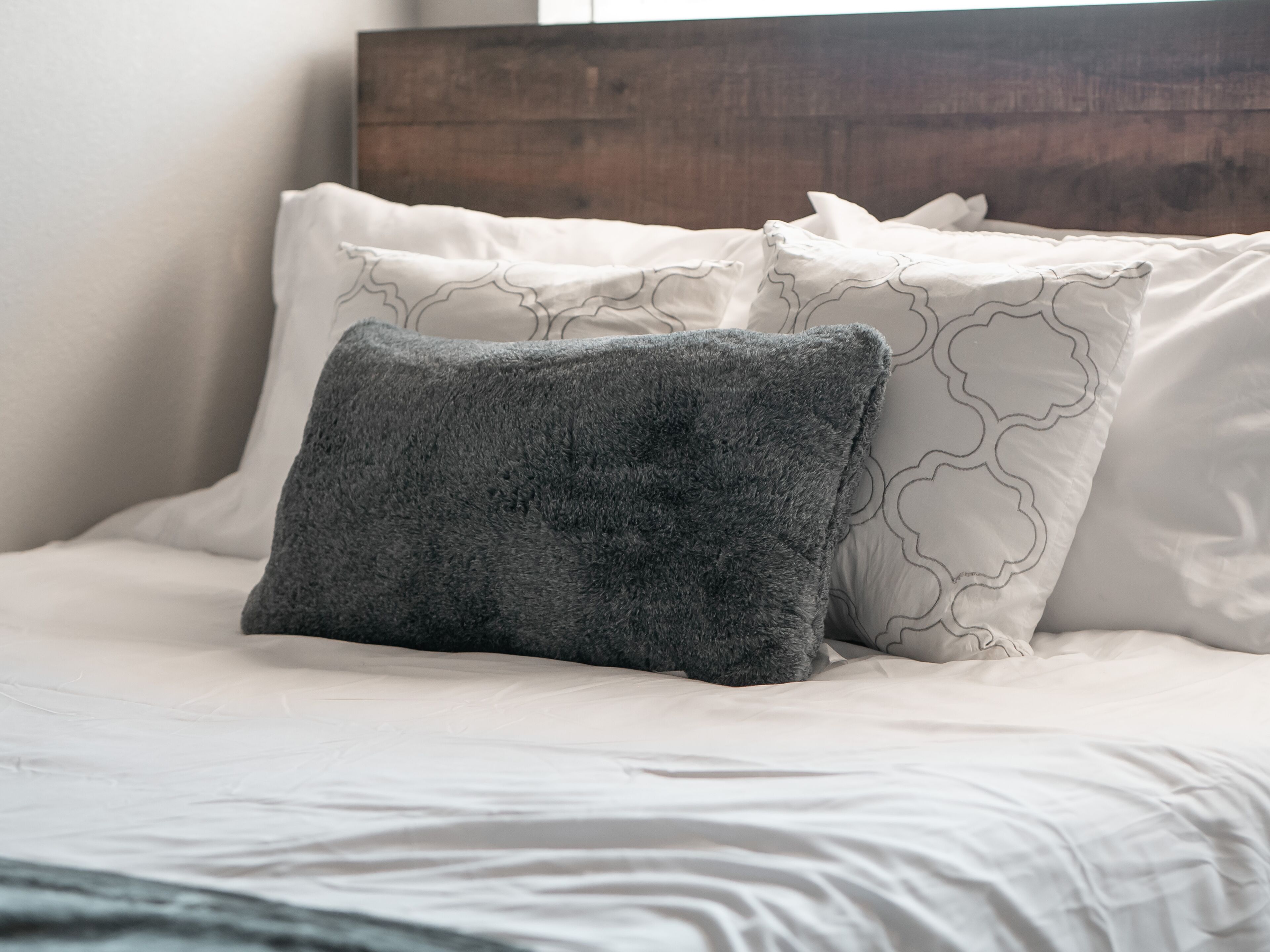 4 habitaciones, escritorio, tabla de planchar con plancha y wifi gratis 