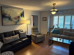 Smart TV, fireplace, video games, DVD player - Relaxing Mediterranean style home w/hot tub, 2 golf carts, private beach access (Myrtle Beach)