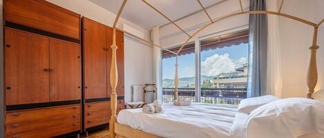 3 dormitorios, tabla de planchar con plancha, wifi y ropa de cama