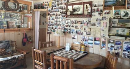 Spacious 3br cabin 4 blks from Leech Lake. All appliances and spectacular patio!