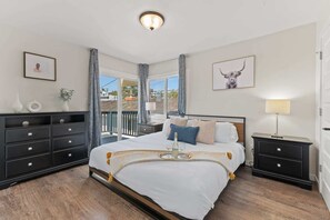 3 室のベッドルーム、アイロン / アイロン台、旅行用ベビーベッド、WiFi