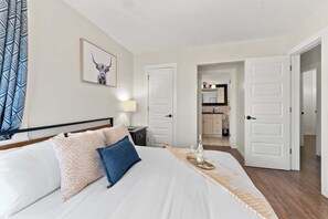 3 bedrooms, iron/ironing board, travel crib, WiFi