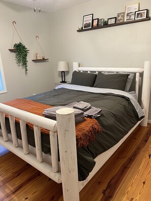 2 bedrooms, free WiFi, bed sheets