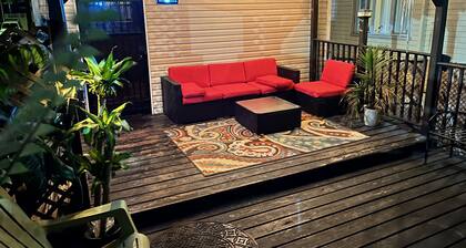 5 mins from Jfk and resorts world casino