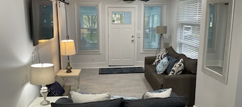 Endless Expedition vacation home- 5 minutes from beach!