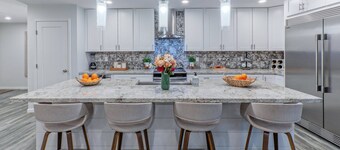 Near Trails & Golf, Htd Pool, Tbl Fire Pit, GOLF CLUBS, Poker Table, TVs All BRs