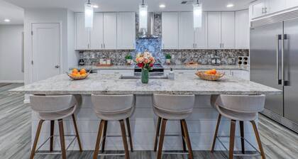 Near Trails & Golf, Htd Pool, Tbl Fire Pit, GOLF CLUBS, Poker Table, TVs All BRs