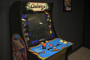 Games room - Gorgeous Private Apartment (Aliquippa)