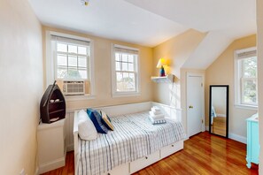 4 Schlafzimmer, Internetzugang, BettwÀsche