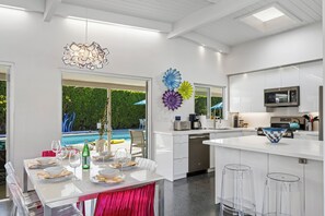 تناول الطعام