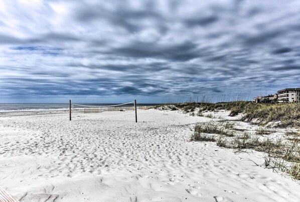 På stranden och strandhanddukar