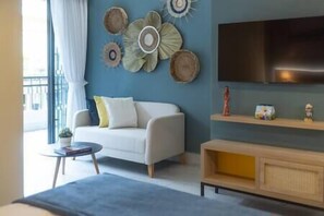 TV - Loft 101 - w/balcony - Daily Cleaning (Santo Domingo)