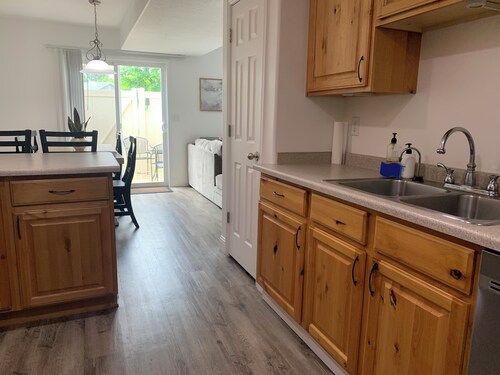 Cozy Townhome Gathering Spot