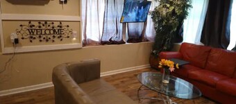 Adorable Spacious Apt with Private Entrance Close to Downtown Dallas