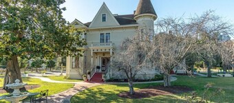 Two Bedroom Suite in Mansion near Monterey Carmel