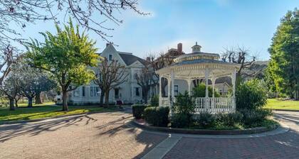 Two Bedroom Suite in Mansion near Monterey Carmel