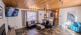 Mountain-side home base with fireplace, WiFi, full kitchen & patio with firepit