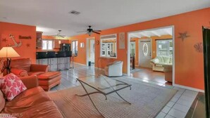 Unclassified image, 5 of 30, button - Palermo Paradise in Fort Myers Beach (Fort Myers Beach)