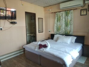 2 bedrooms, WiFi, bed sheets, wheelchair access - 2 rooms balcony set (DEHRADUN)