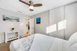 3 chambres, fer et planche à repasser, Internet gratuit, draps fournis