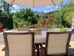 Outdoor dining - 4 bedrooms, 2 bathrooms, 80m2 terrace with views, office and children playroom  (Concejero)