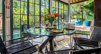 Where Art & Relaxation Meet in Tropical Paradise