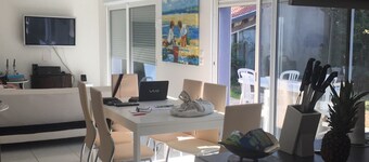 Listed house 5 min walk from beach and shops