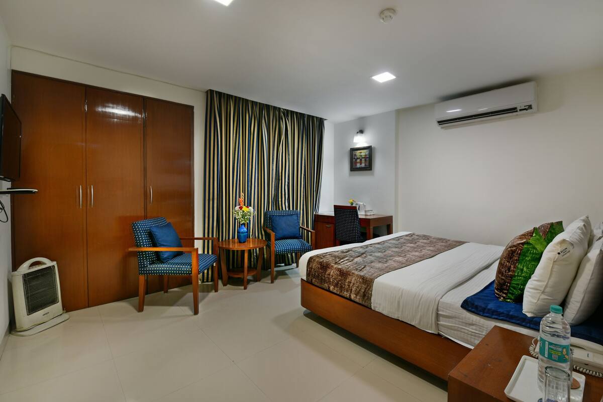 ห้องดีลักซ์ | ผ้าปูที่นอนฝ้ายอียิปต์, เครื่องนอนระดับพรีเมียม, เตียง Select Comfort