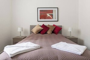 1 chambre, fer et planche à repasser, Wi-Fi gratuit, draps fournis