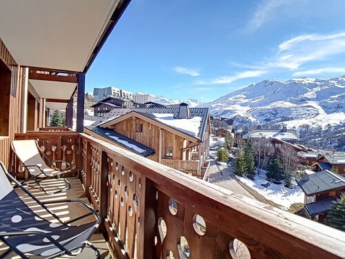 Renovated 3-room apartment with balcony and sauna access in Les Menuires