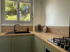 Kühlschrank, Geschirrspüler