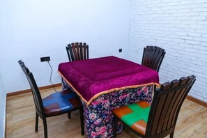 다이닝