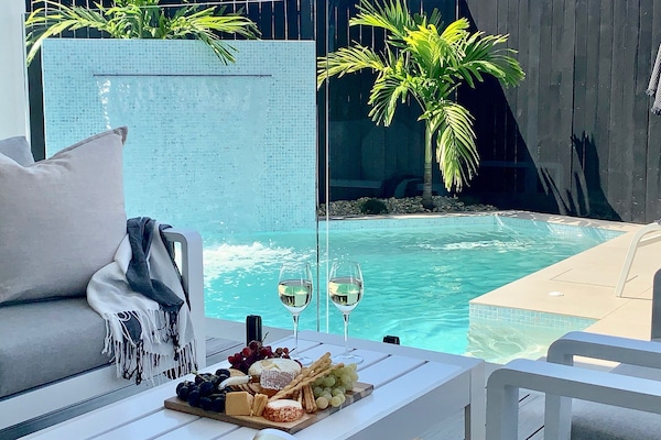 Luxury Pool Suite #3 with Sundeck | Terrace/patio