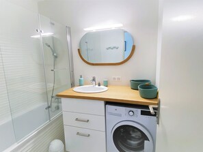 Hair dryer, towels