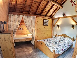 4 camere, Wi-Fi gratuito